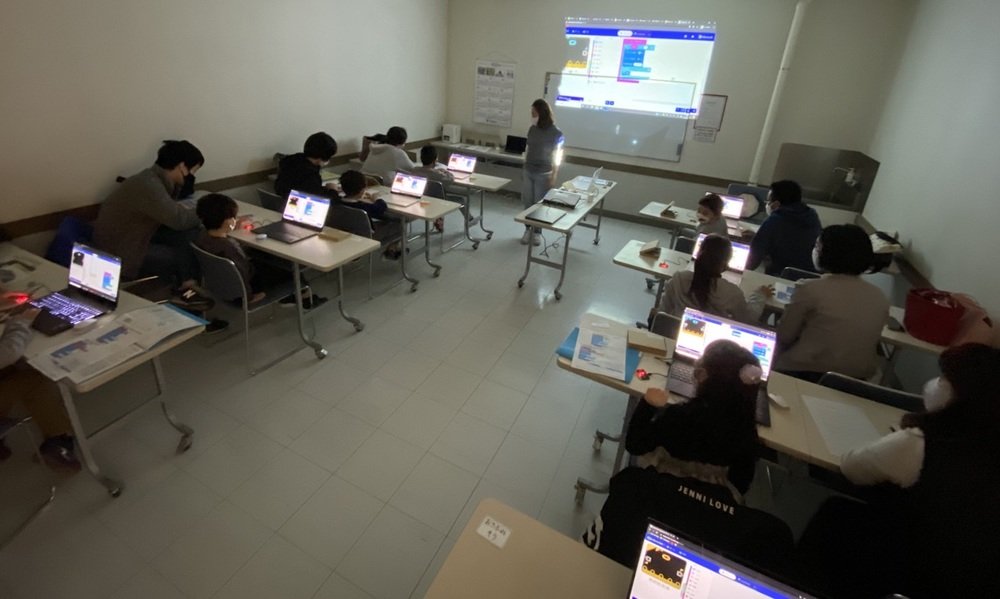 プログラミング教室ソライロ　姫路市勤労市民会館教室