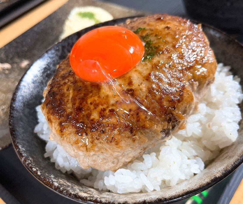 コンナトコロニハンバーグ　