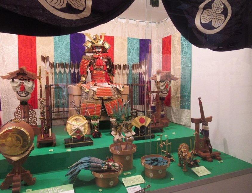 端午の節句〜幕末から昭和の甲冑飾り〜【日本玩具博物館】