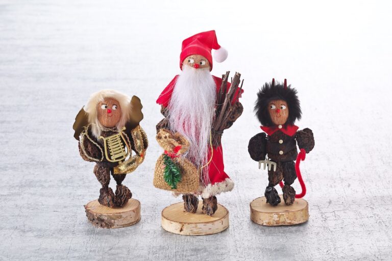冬の特別展「世界のクリスマス物語～クリスマスの暦をたどって～」【日本玩具博物館】