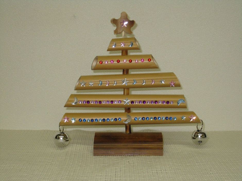 竹でクリスマスツリーを作ろう