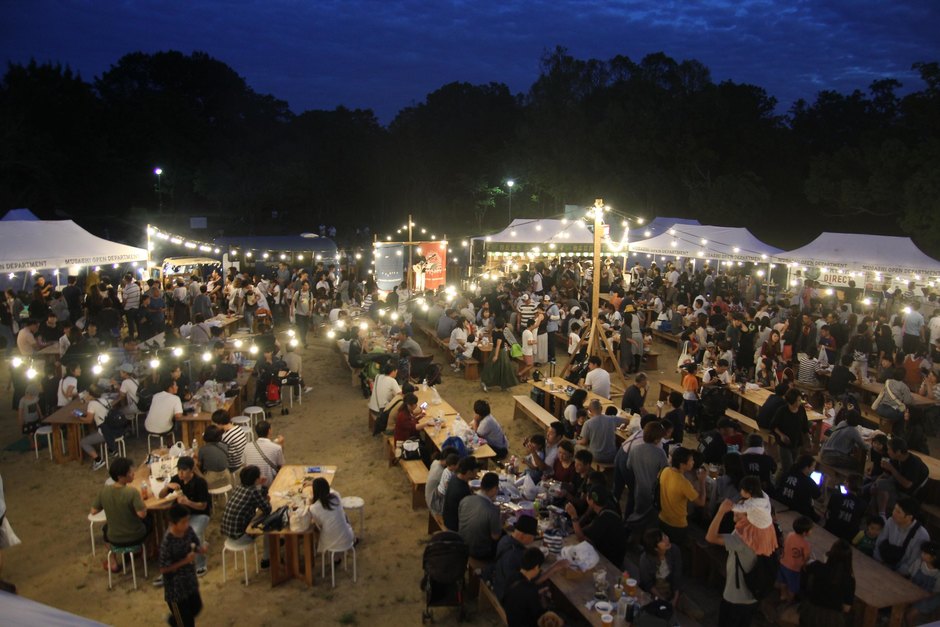 ムサシオープンデパート夜市【日岡山公園 芝生広場】