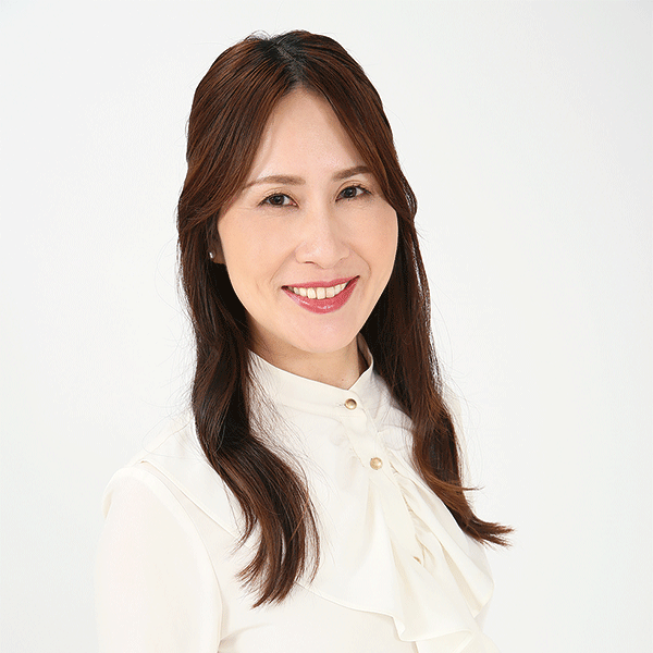 岡 真裕美さん