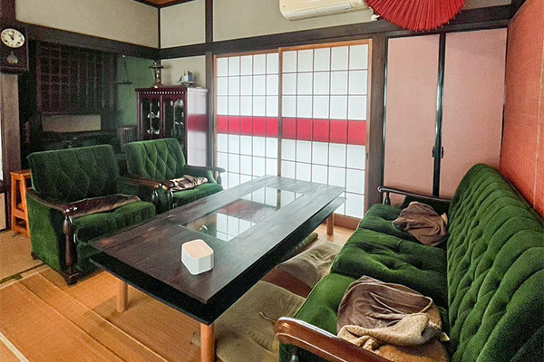 坂の上の嬉しなる