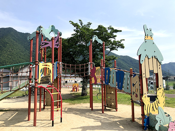 宍粟市 駐車場がある公園2選 子供が喜ぶアスレチックや幼児用ブランコで遊ぼう クルールはりま