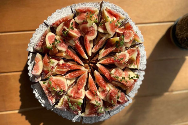 COME'S Restaurant & Cafe