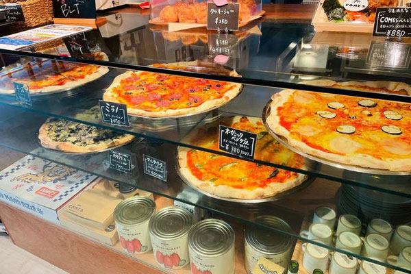 COME'S Restaurant & Cafe