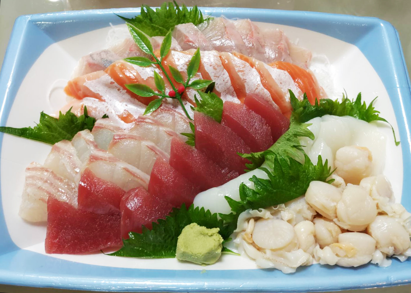 鮮魚・氷 竜中