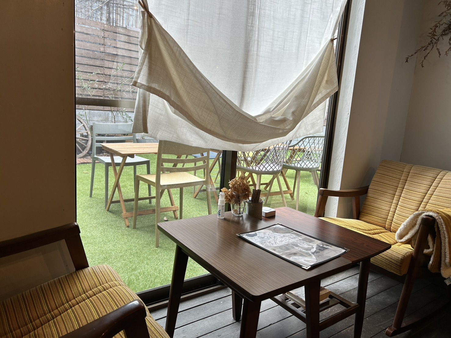 ざっかカフェ灯