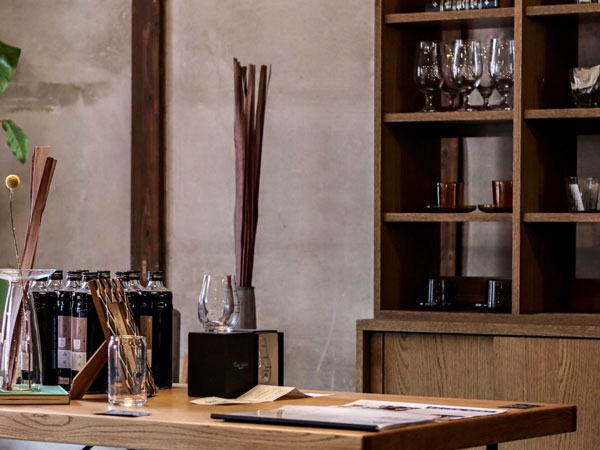 interior shop -RECORD-
