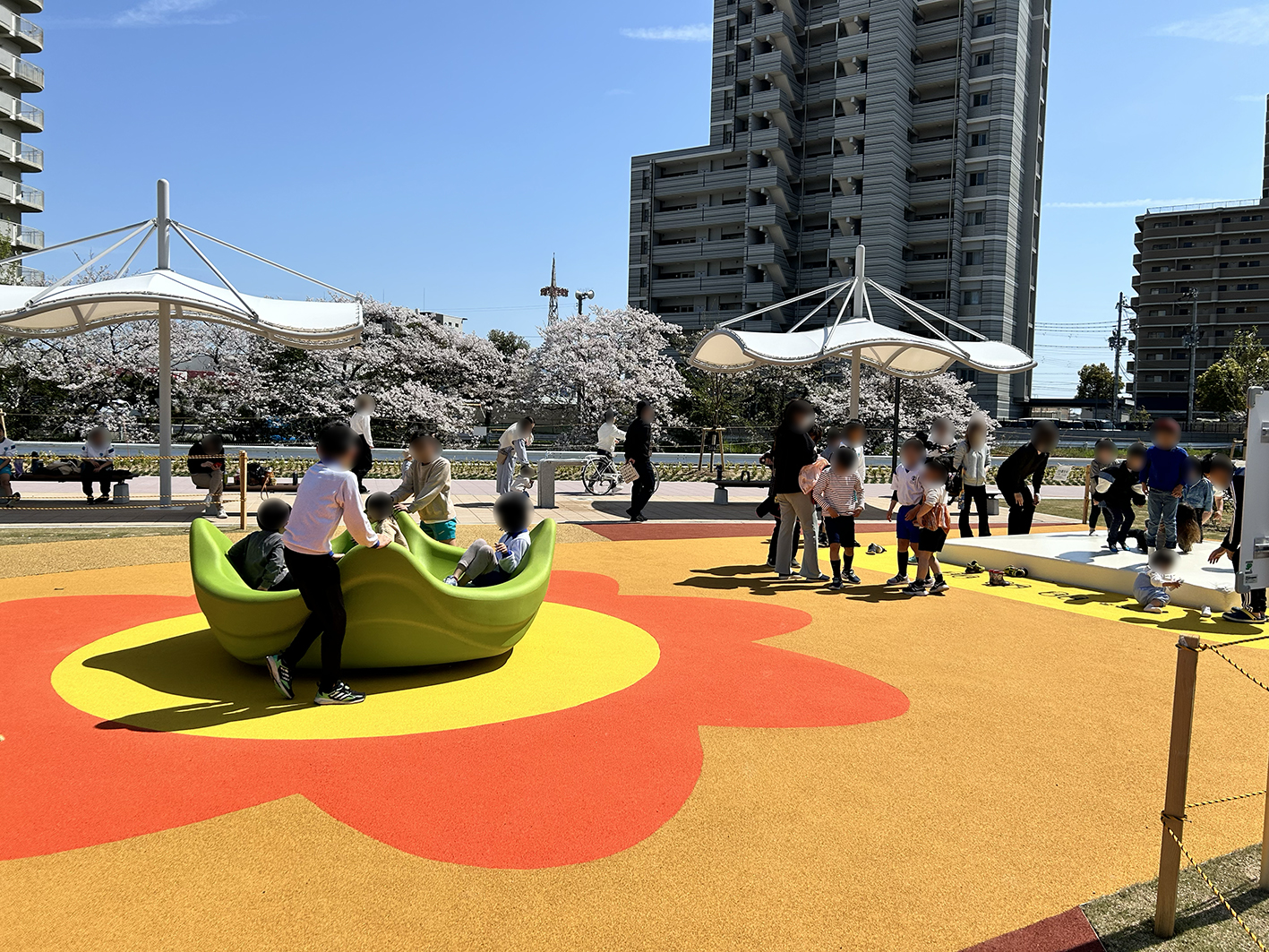 手柄山中央公園