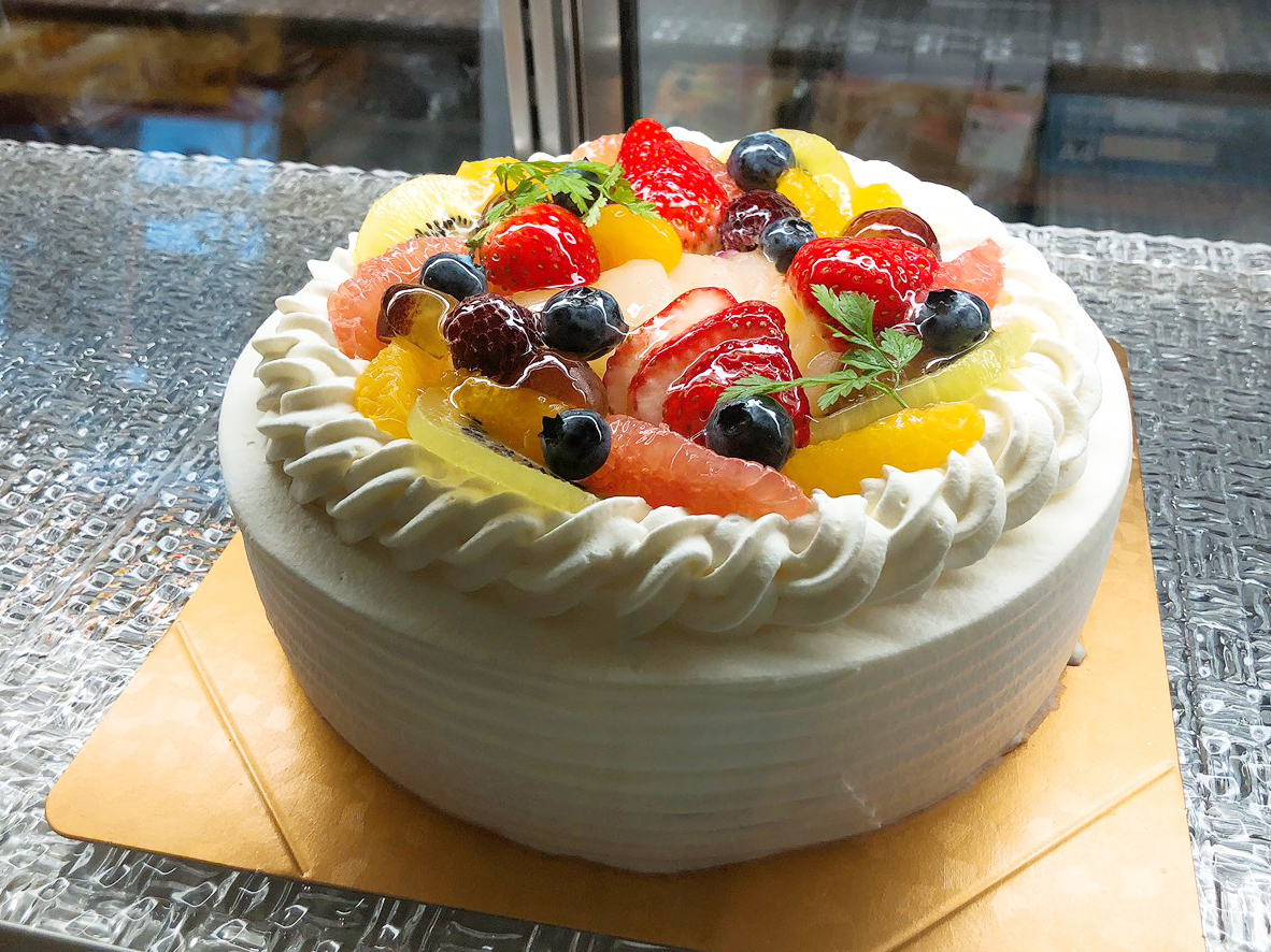 稲美町 明石市 栗が丸ごと入った栗ケーキは絶品 Patisserie Kuriに行ってきました クルールはりま Patisserie Kuri