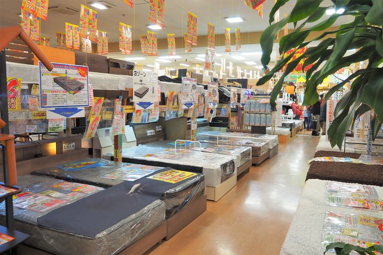 加古川 小野 Bigバリュー アウトレット家具がお値段異常 毎週大行列の1円セールとは クルールはりま おでかけ 加古川 小野 Bigバリュー アウトレット家具がお値段異常 毎週大行列の1円セールとは クルールはりま おでかけ